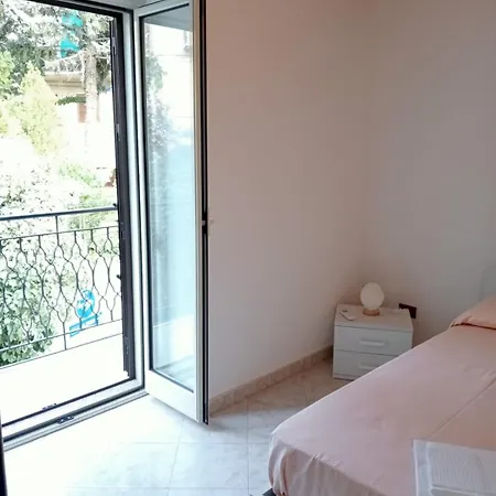 Antares Apartamento